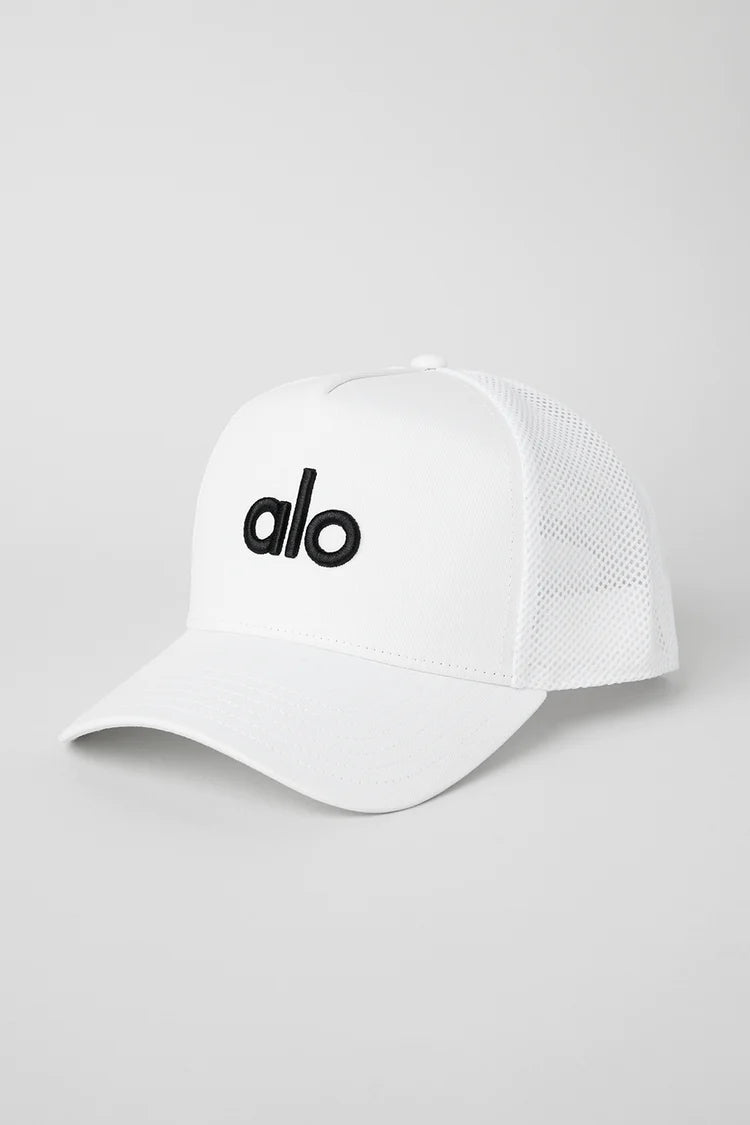 District trucker hat