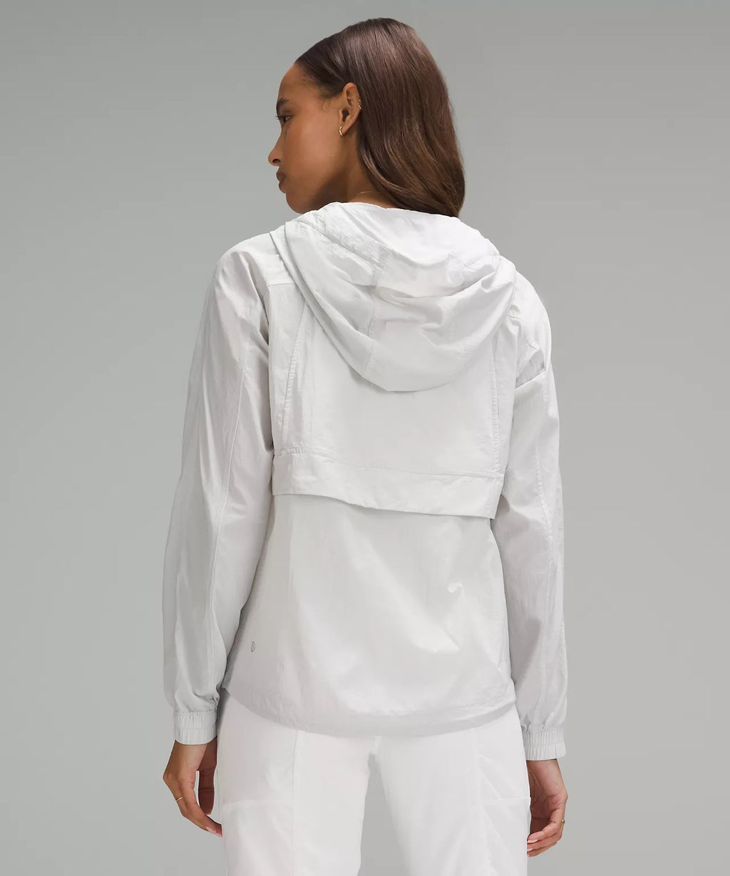 Chamarra rompevientos lululemon
