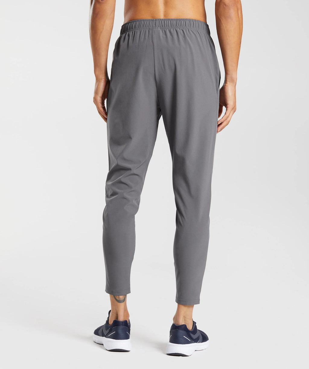 ARRIVAL WOVEN JOGGERS gymshark