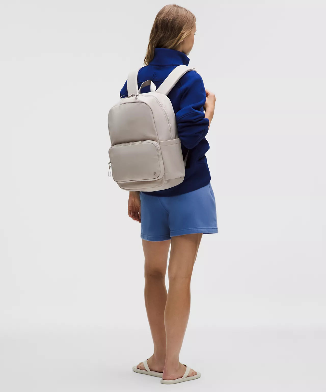 Everywhere Backpack 22L Metal Hardware