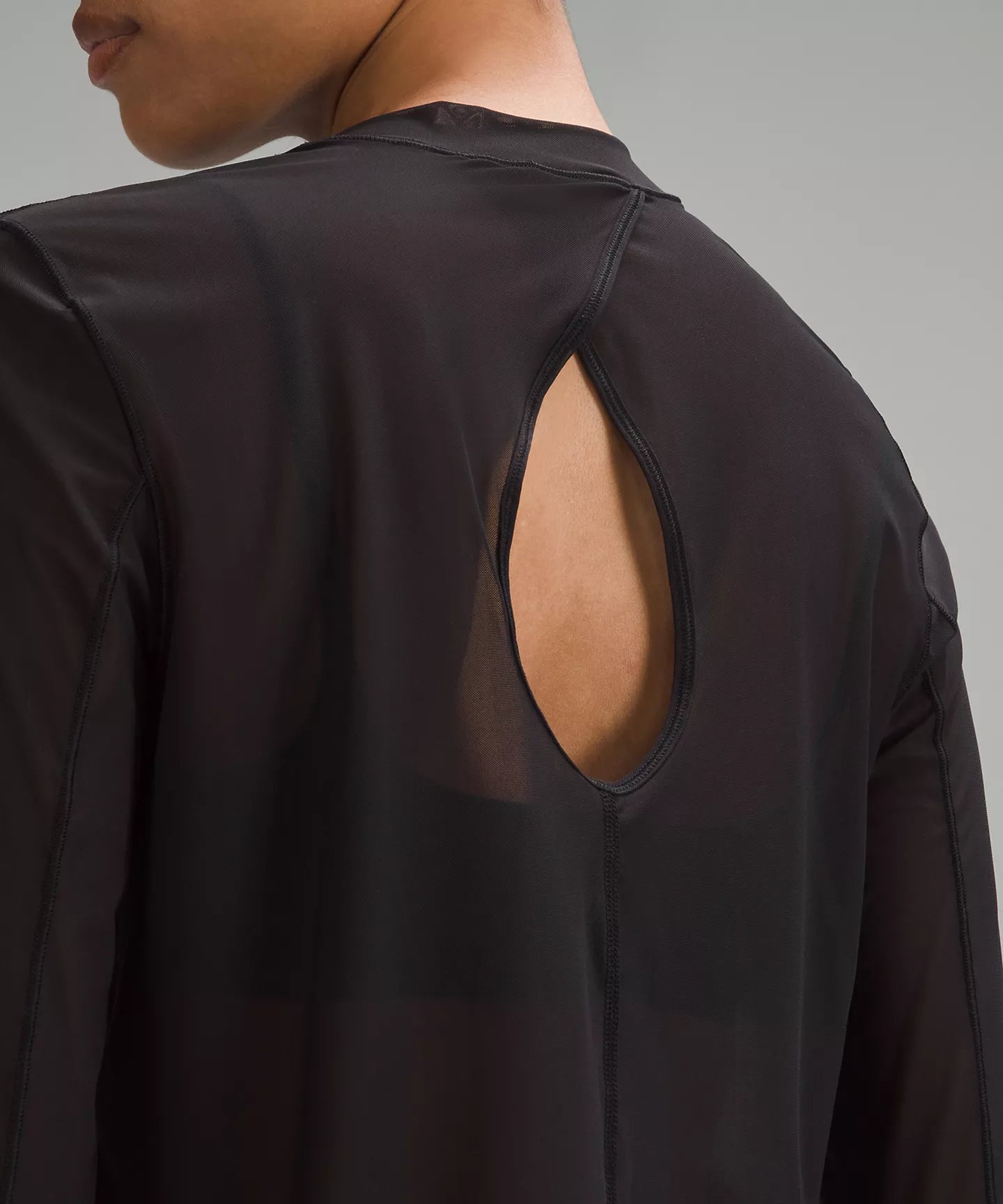 Blusa mesh manga larga lululemon