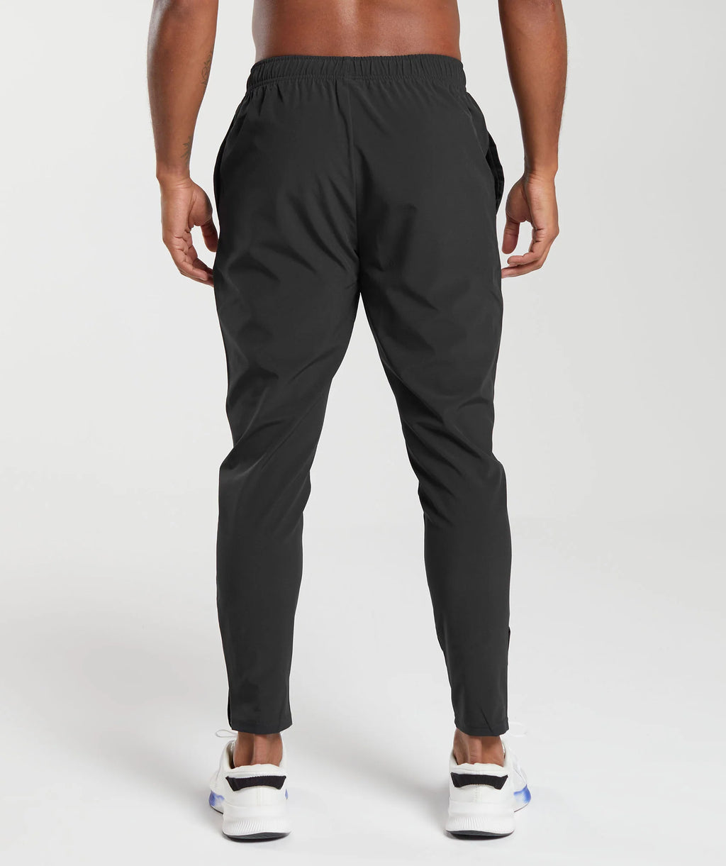 ARRIVAL WOVEN JOGGERS gymshark