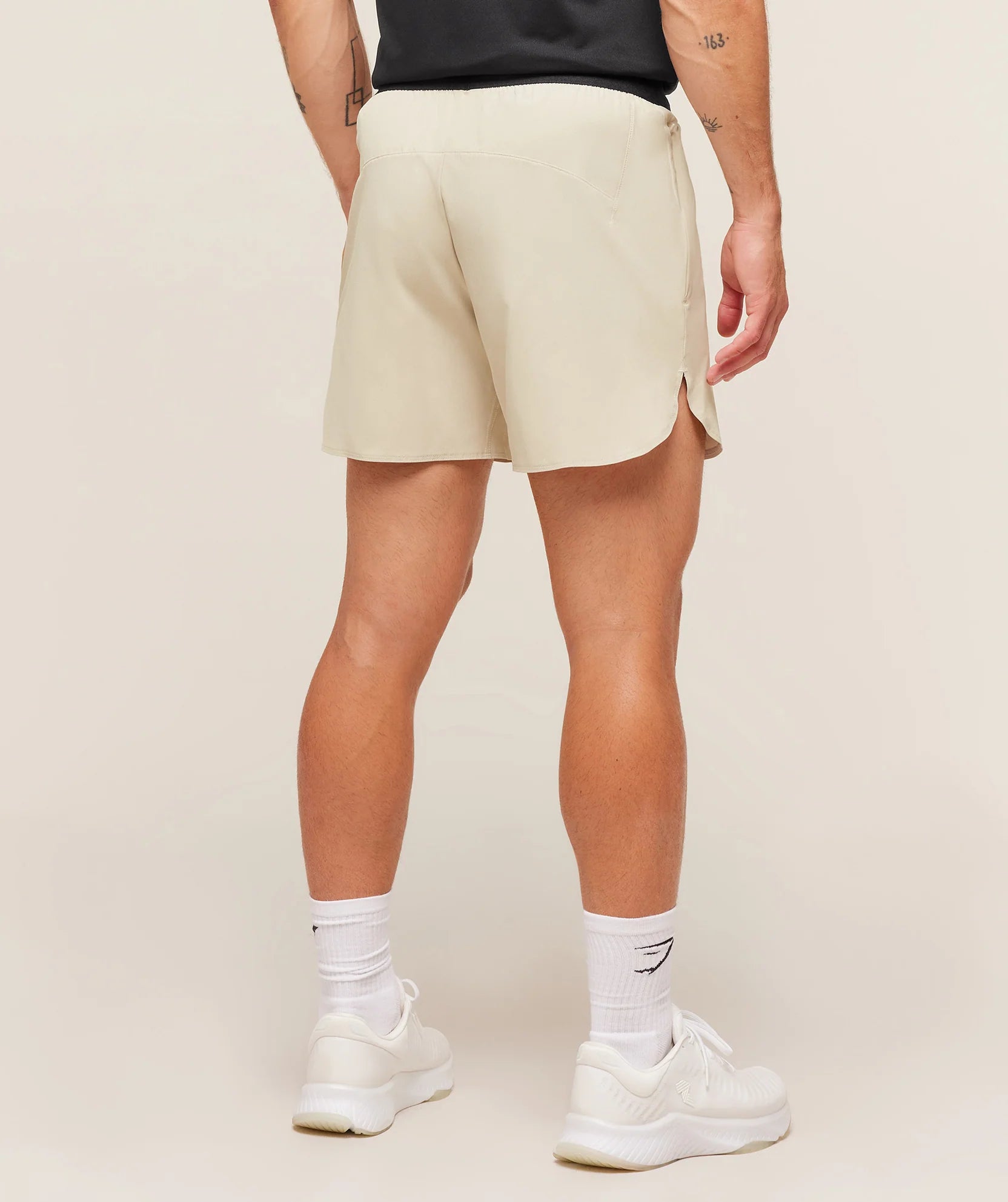 FIT REPEAT 6" SHORTS