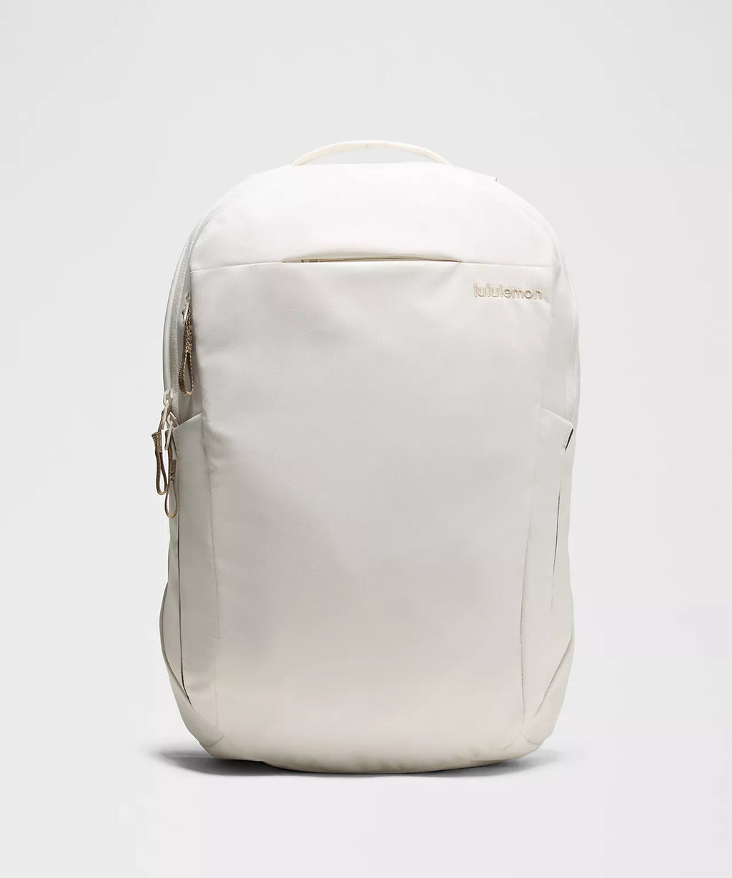 Triple-Zip Backpack 28L
Tech Canvas